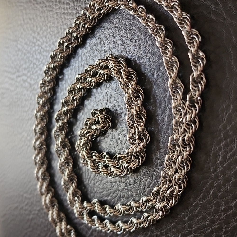 VTG Monet necklace